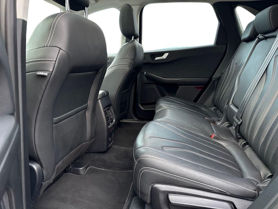 Ford Kuga 2,5 PHEV Vignale CVT 5d