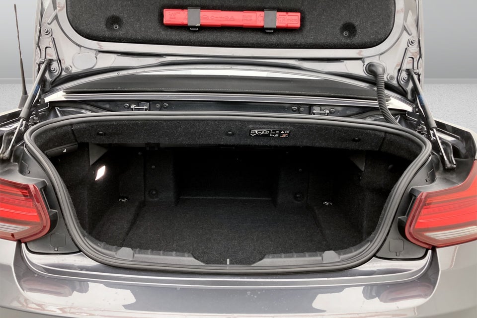 BMW 218i 1,5 Cabriolet Connected aut. 2d