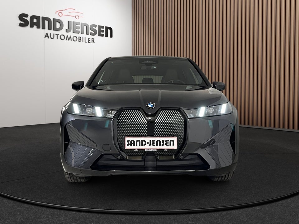 BMW iX xDrive45 Sport Line 5d