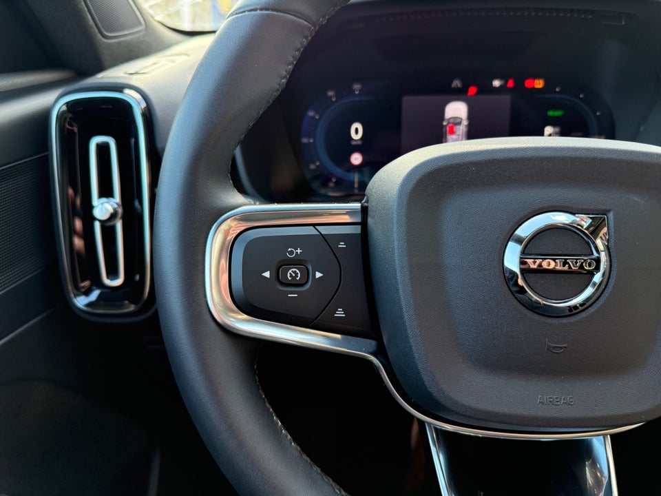 Volvo XC40 P8 ReCharge Twin Plus 5d
