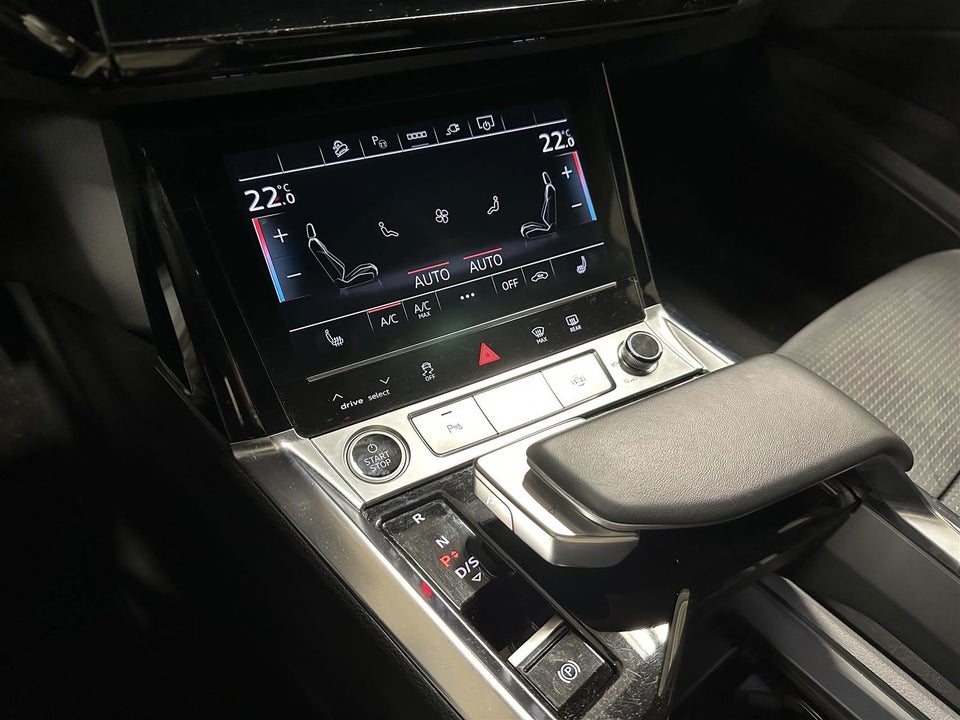 Audi e-tron 55 S-line quattro 5d