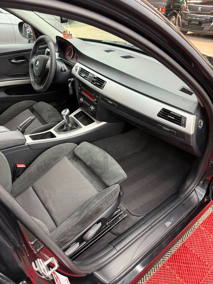 BMW 320d 2,0  4d