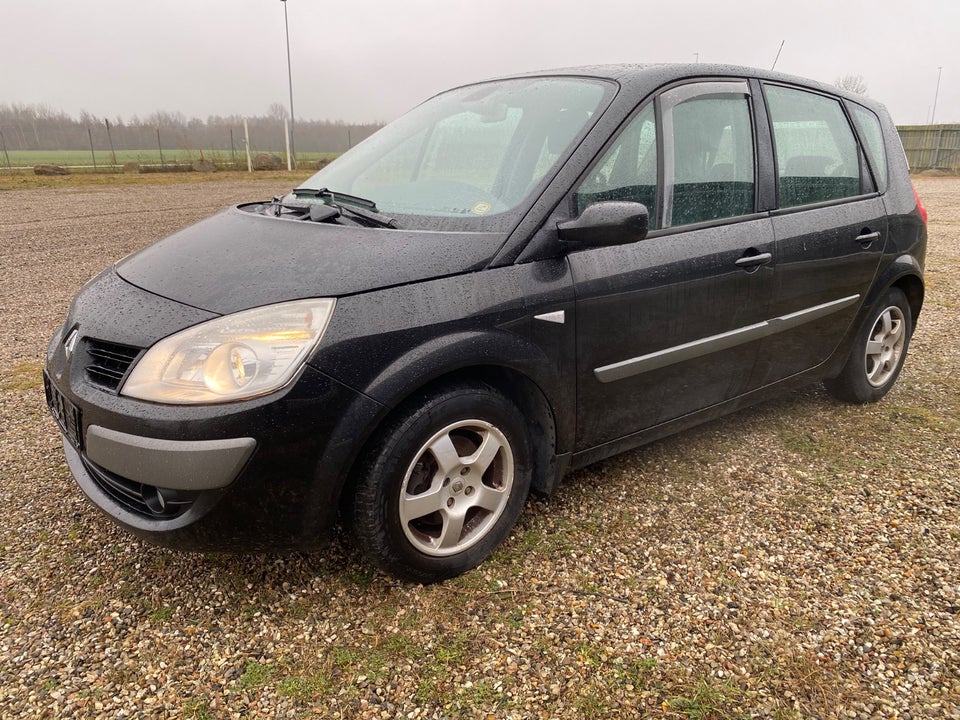 Renault Scenic II 1,6 Authentique 5d