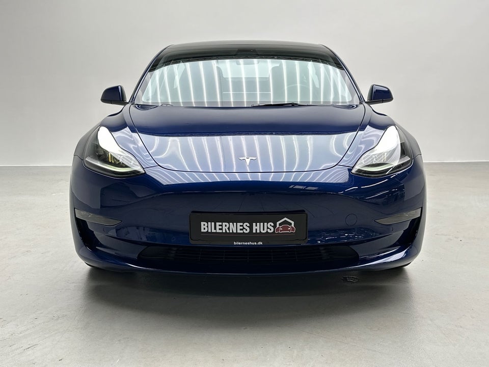 Tesla Model 3 Long Range AWD 4d