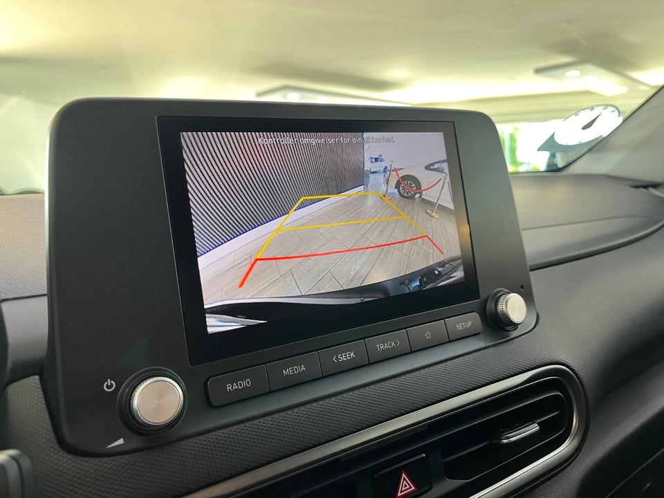 Hyundai Kona 39 EV Essential 5d