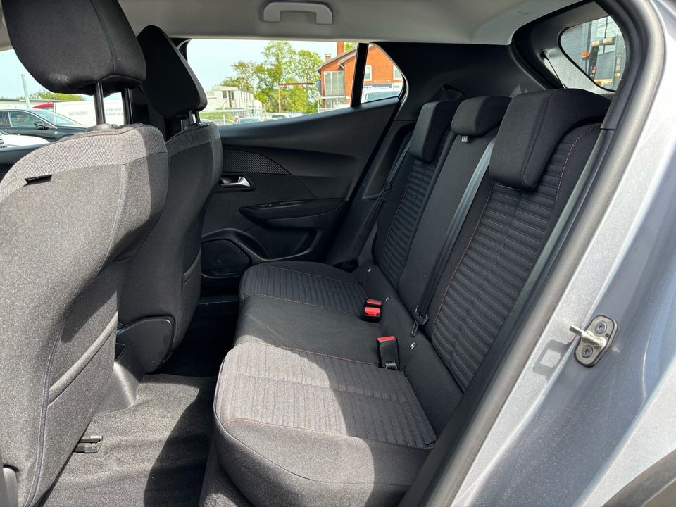 Peugeot 2008 1,2 PureTech 100 Platin 5d