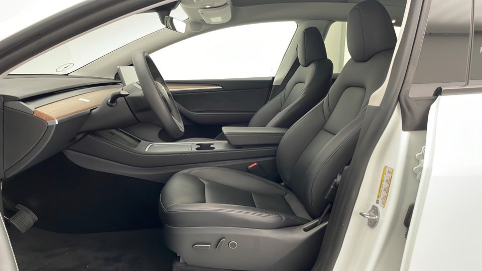 Tesla Model Y Long Range AWD 5d