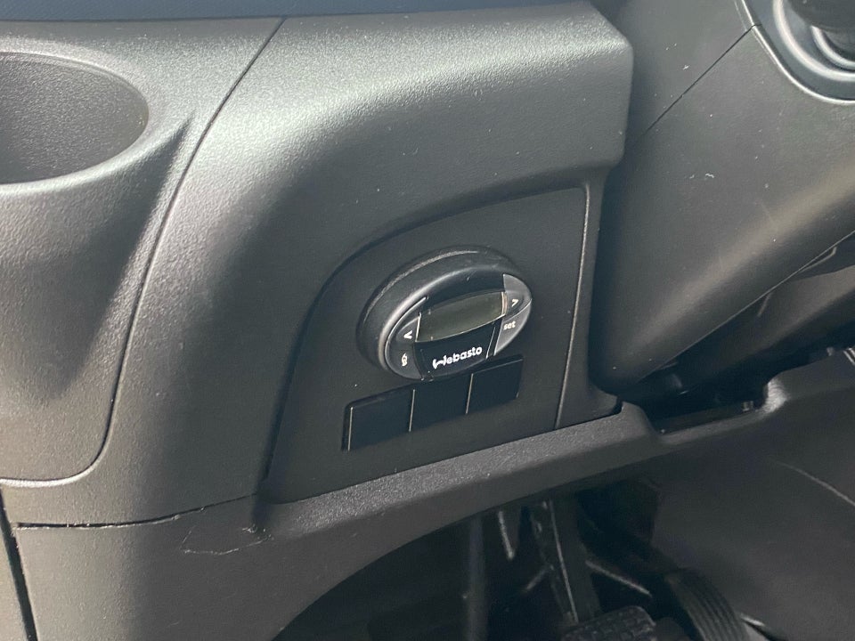 Iveco Daily 2,3 35C16 4100mm Lad AG8 2d