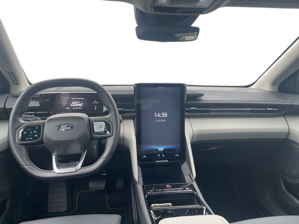 Ford Explorer 82 Premium Extended Range 5d