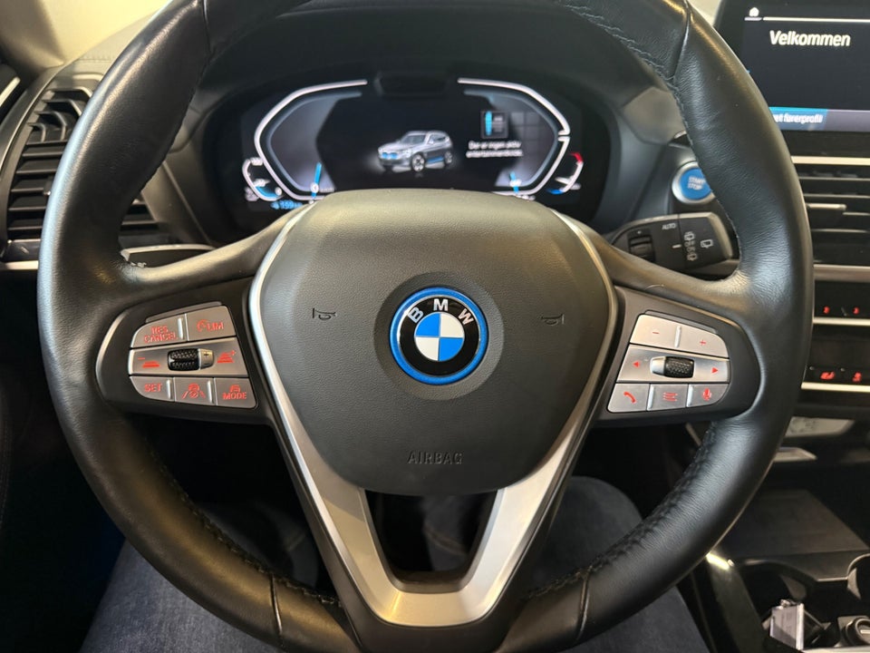 BMW iX3 Charged 5d