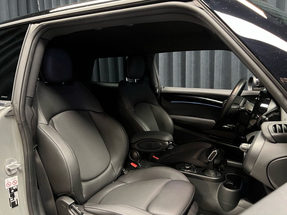 MINI Cooper SE Edition Premium Plus 3d