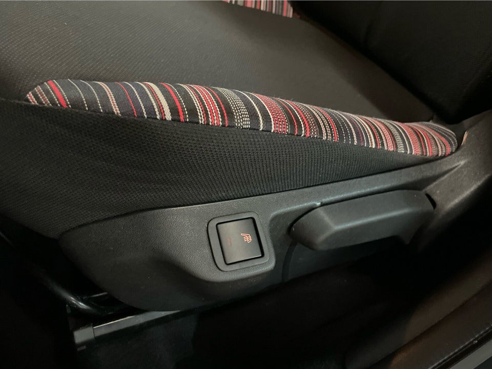 Citroën C1 1,0 VTi Shine 5d