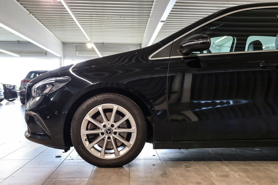 Mercedes B220 d 2,0 Progressive aut. 5d