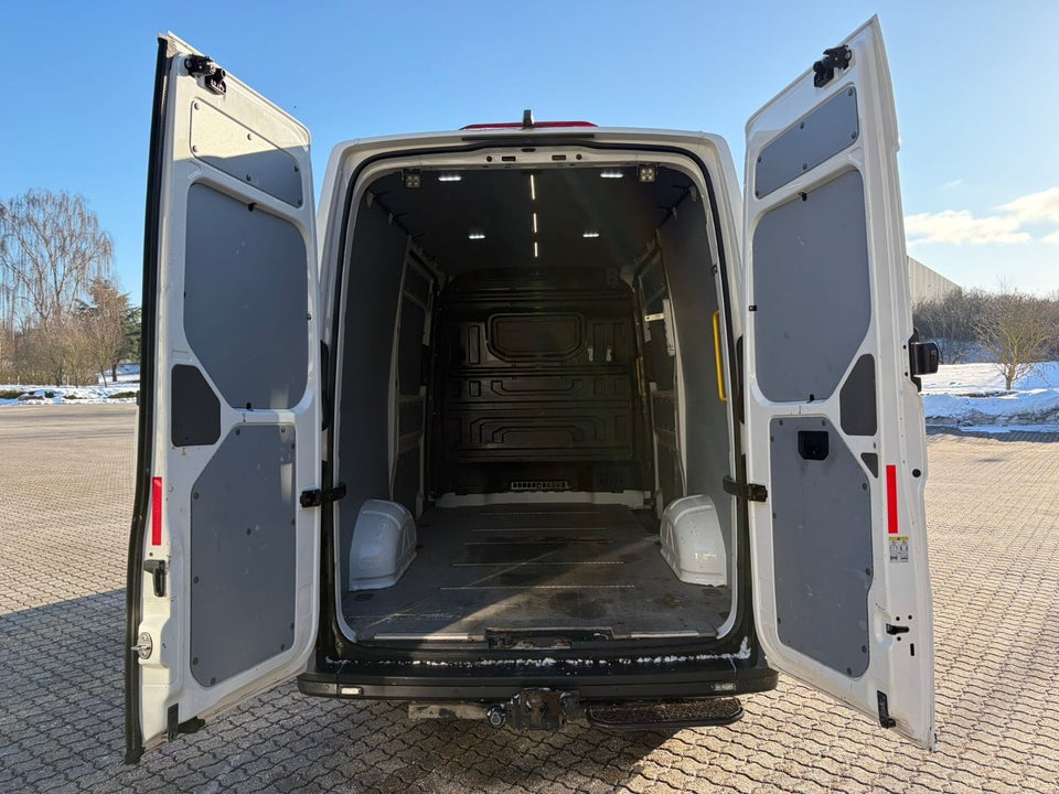 MAN TGE 2,0 3.180 Kassevogn L3H3 aut. FWD