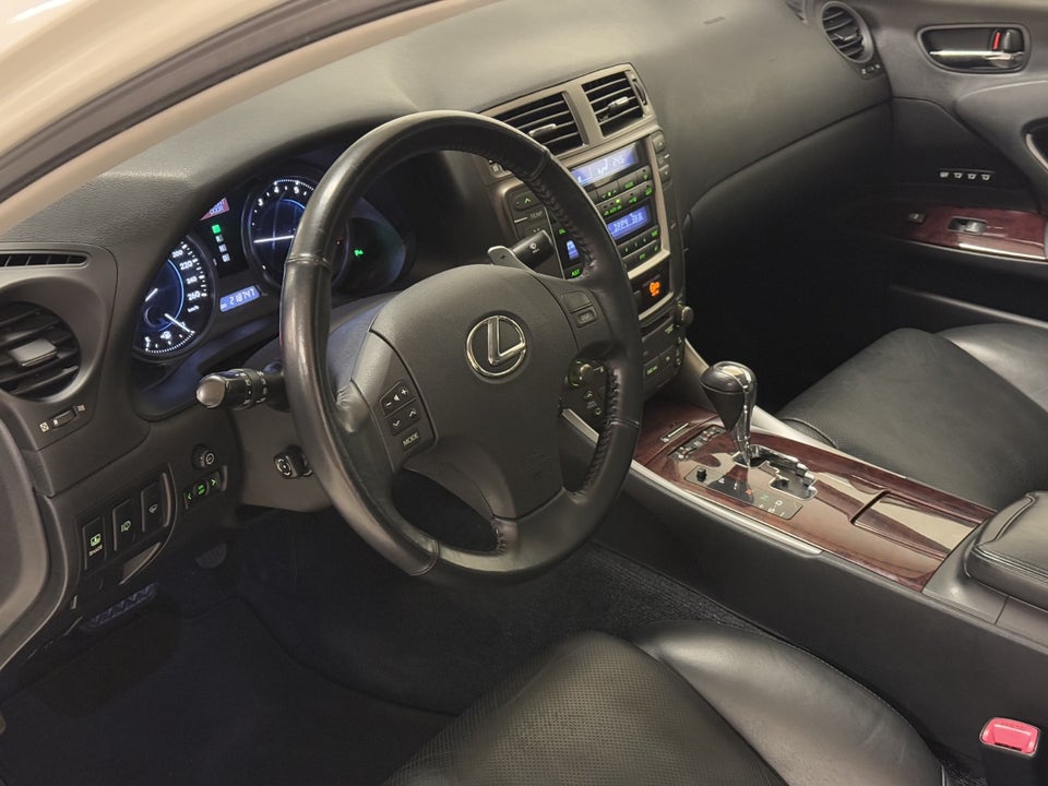 Lexus IS250 2,5 aut. 4d