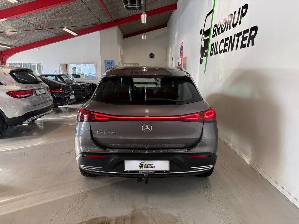 Mercedes EQA250 Progressive 5d