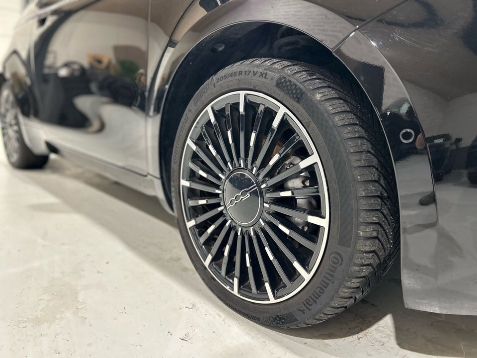 Fiat 500e 42 la Prima by Bocelli 3d