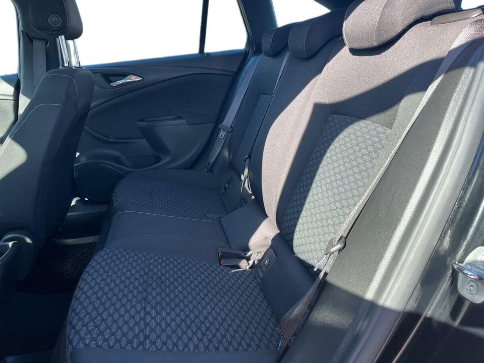 Opel Astra 1,2 T 110 Edition+ Sports Tourer 5d