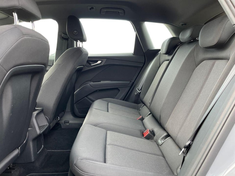 Audi Q4 e-tron 45 Progress 5d