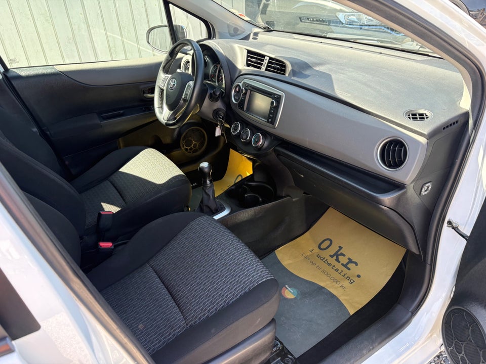 Toyota Yaris 1,0 VVT-i T2 Touch 5d