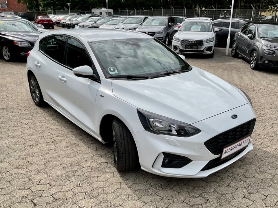 Ford Focus 1,0 EcoBoost ST-Line 5d