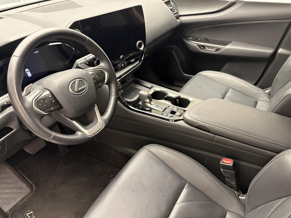 Lexus NX450h+ 2,5 Luxury aut. AWD 5d