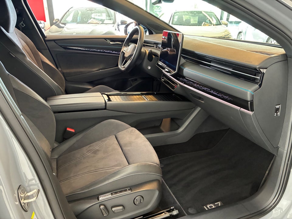 VW ID.7 77 Style 5d