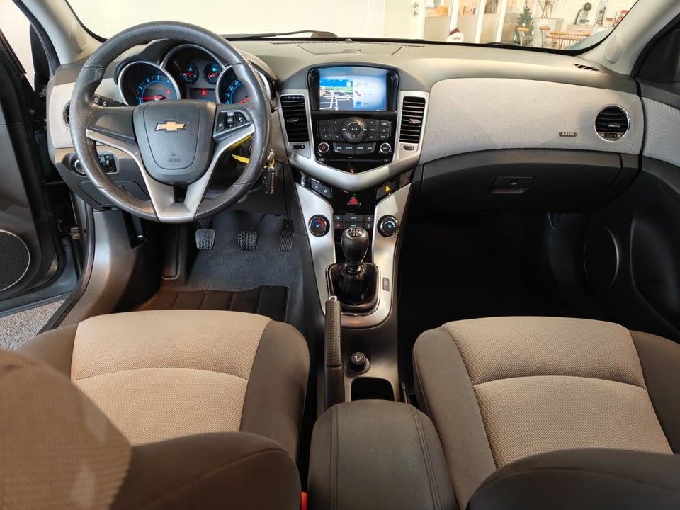 Chevrolet Cruze 1,8 LT 4d