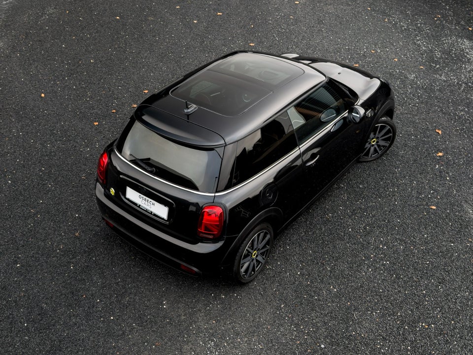 MINI Cooper SE Classic Trim 3d