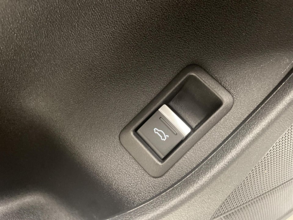 Audi Q4 e-tron 40 S-line Sportback 5d