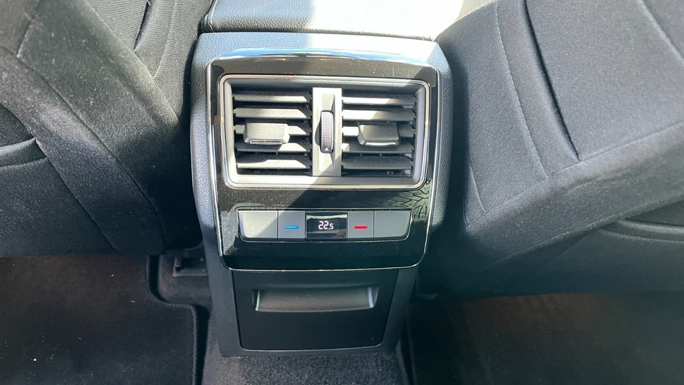 Skoda Superb 1,6 TDi 120 Ambition DSG 5d