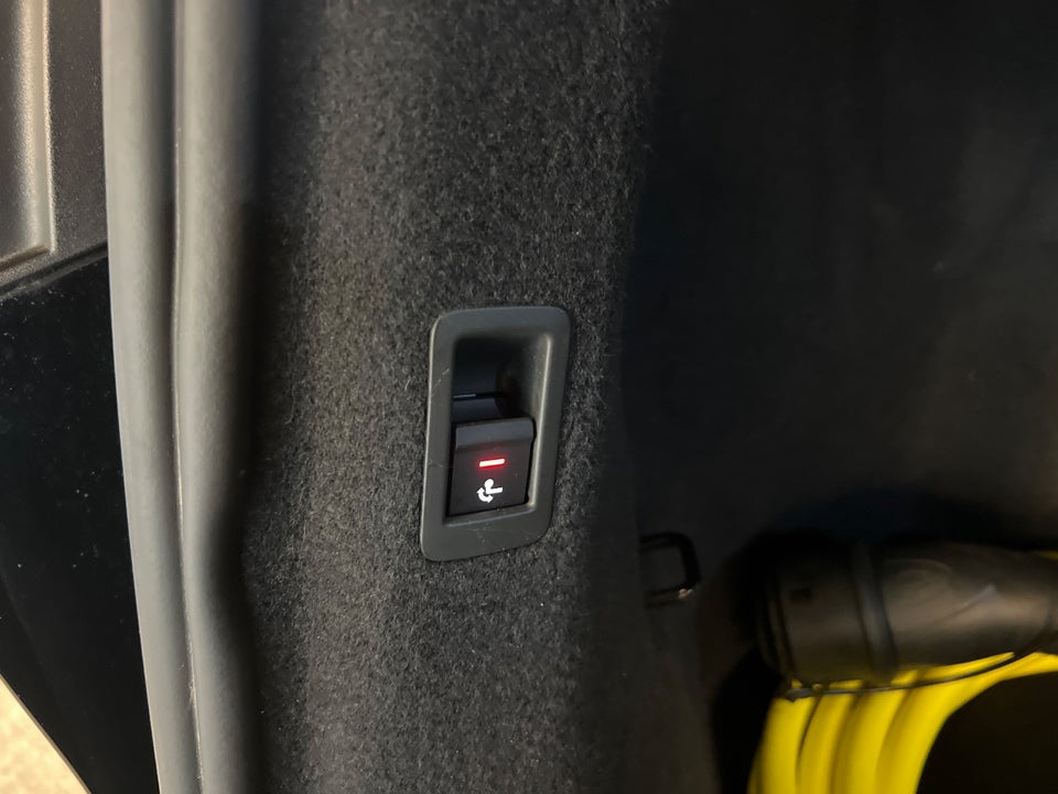 Audi Q4 e-tron 40 Advanced 5d