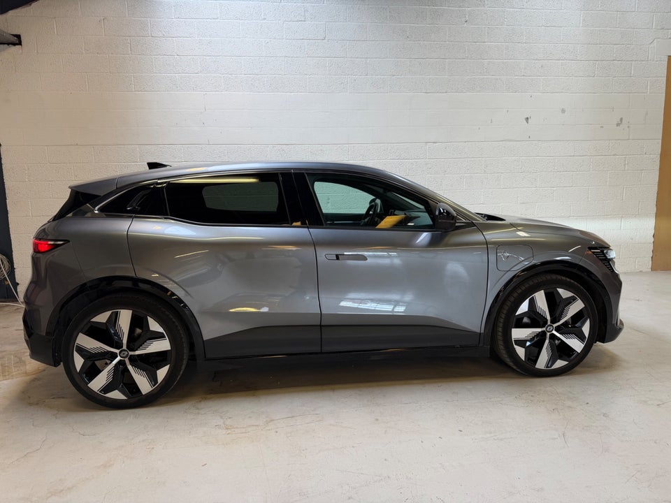 Renault Megane E-Tech 60 Techno 5d