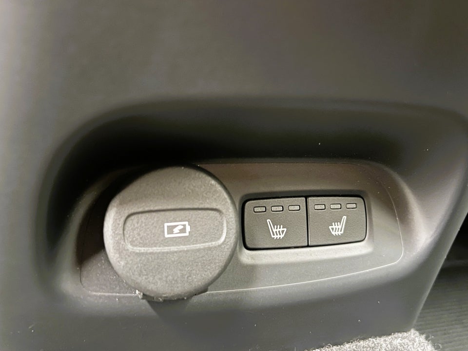 Volvo XC40 P6 ReCharge Plus 5d