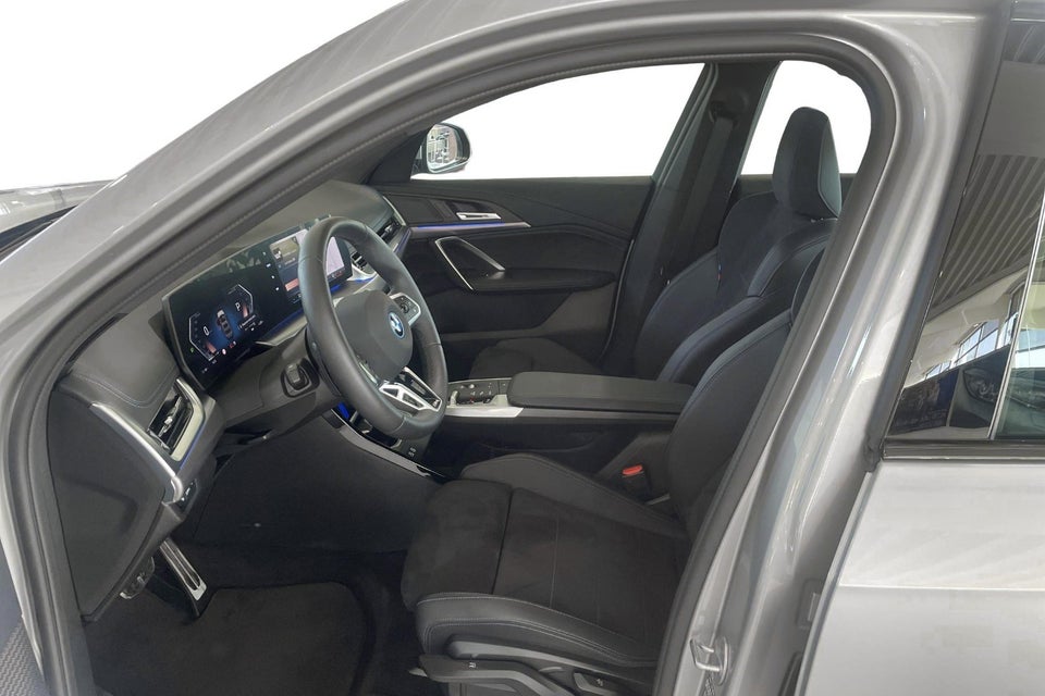 BMW iX1 eDrive20 M-Sport 5d