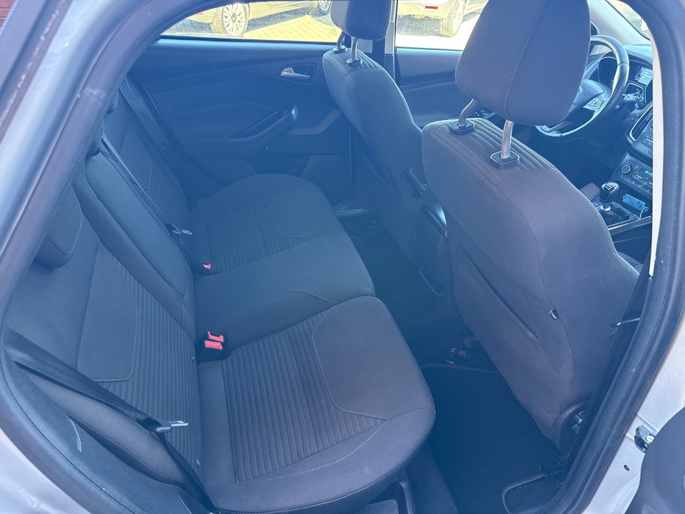 Ford Focus 1,0 EcoBoost Titanium stc. 5d