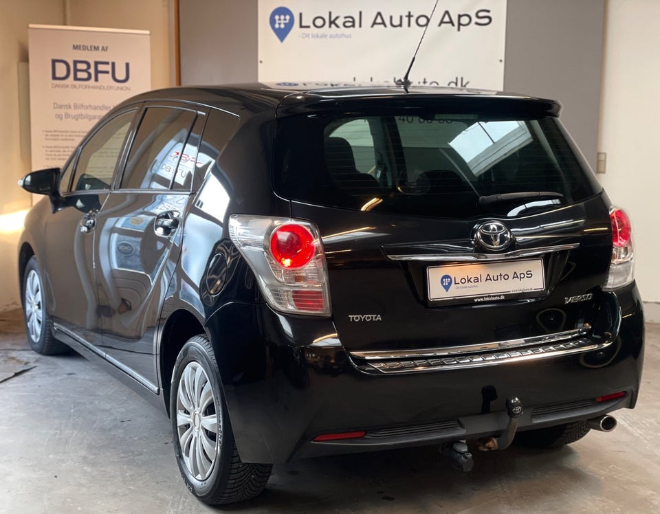 Toyota Verso 1,6 D-4D T2 Premium Skyview 5d