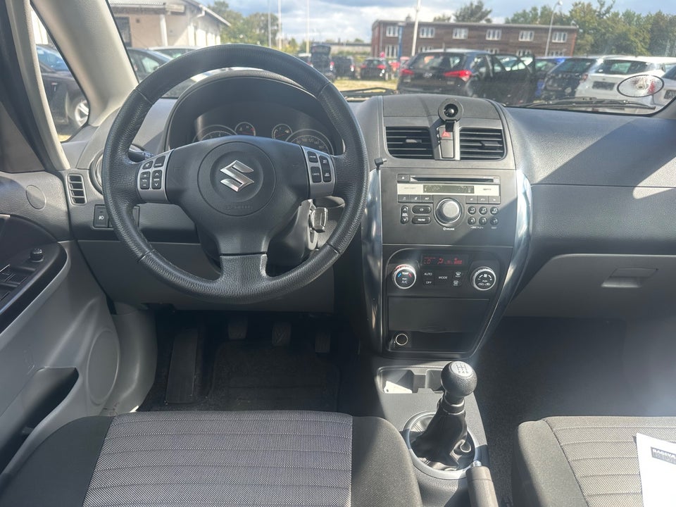 Suzuki SX4 1,6 CombiBack Exclusive 5d