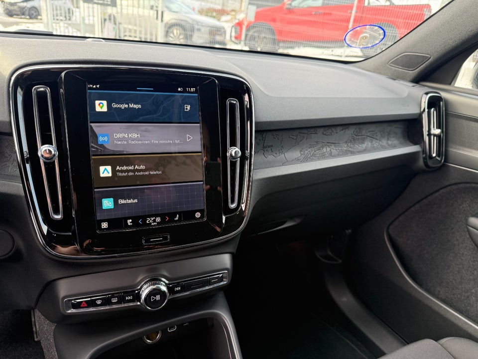 Volvo EX40 Extended Range Plus 5d