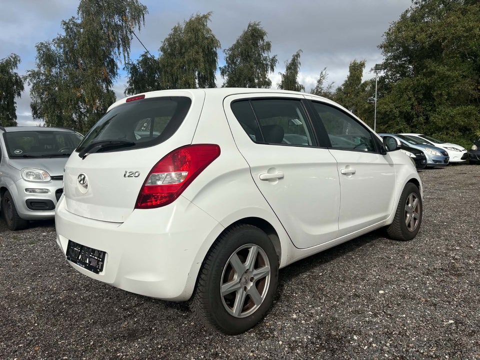 Hyundai i20 1,25 Classic 5d