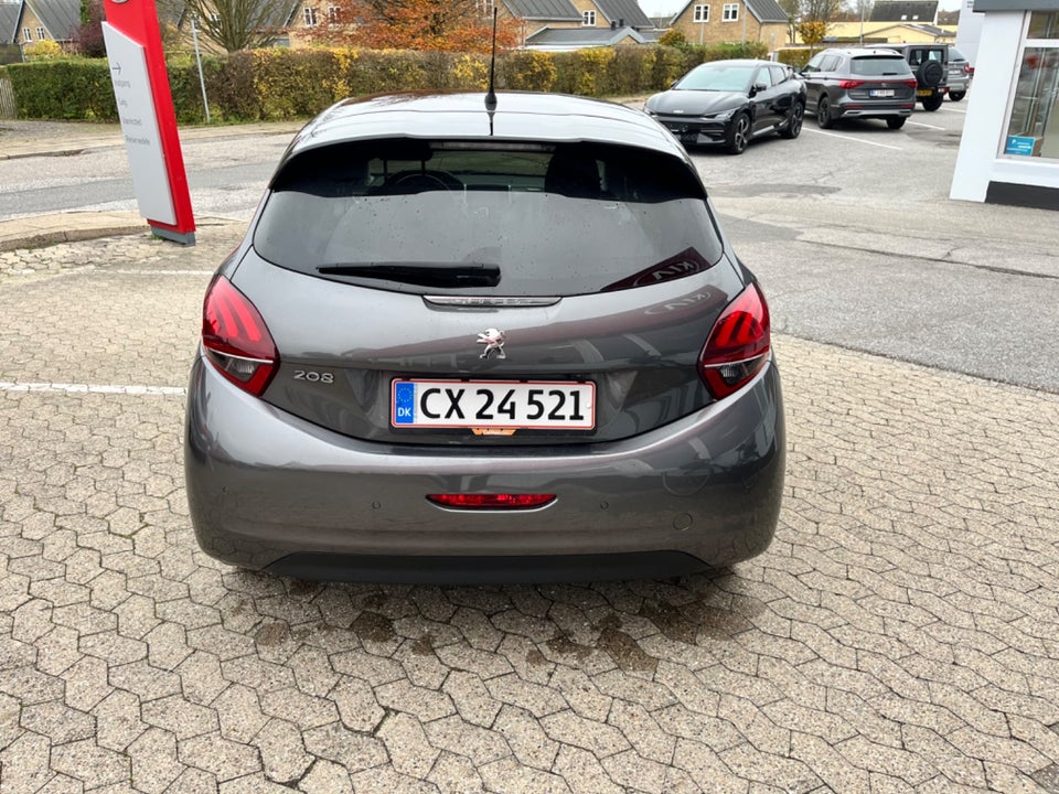 Peugeot 208 1,5 BlueHDi 100 Prestige Sky 5d