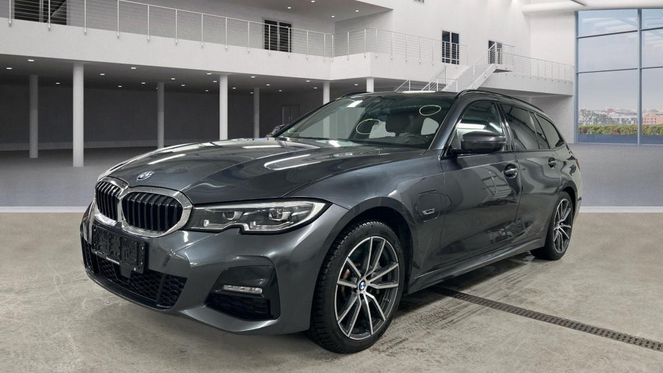 BMW 330e 2,0 Touring M-Sport aut. 5d