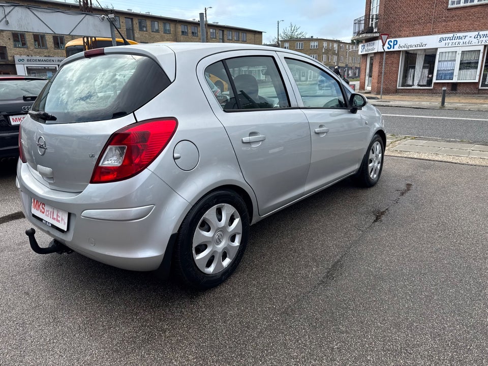 Opel Corsa 1,4 16V Enjoy aut. 5d