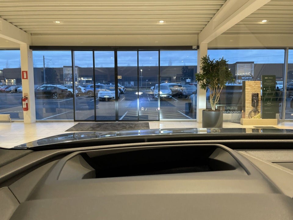 Audi Q4 e-tron 40 S-line 5d