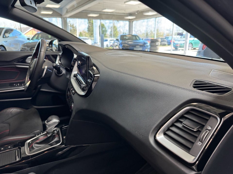 Kia ProCeed 1,6 T-GDi GT DCT 5d