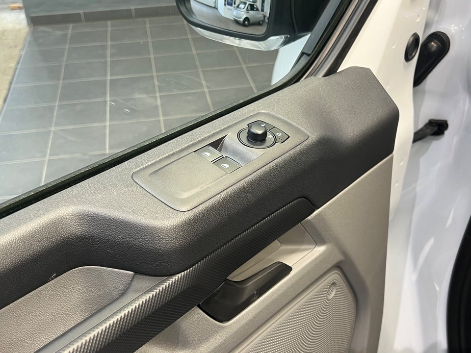 Ford Transit Custom 320 L2 2,0 EcoBlue Trend aut.