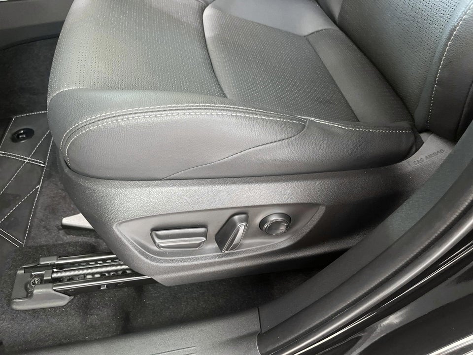 Toyota bZ4X Executive 5d