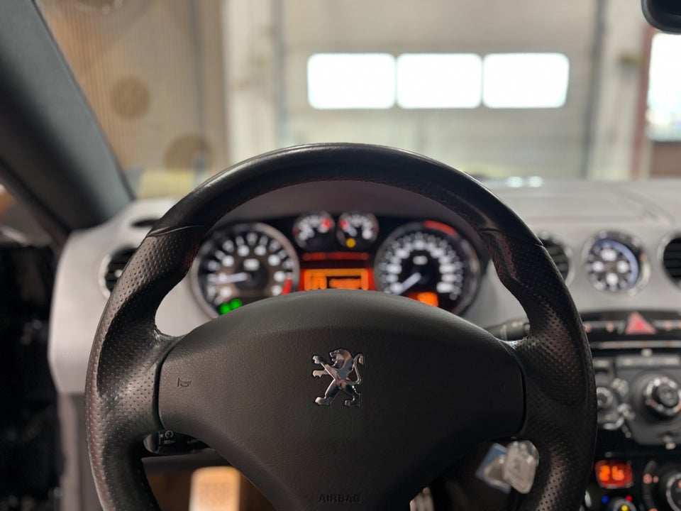 Peugeot RCZ 1,6 THP 200 2d