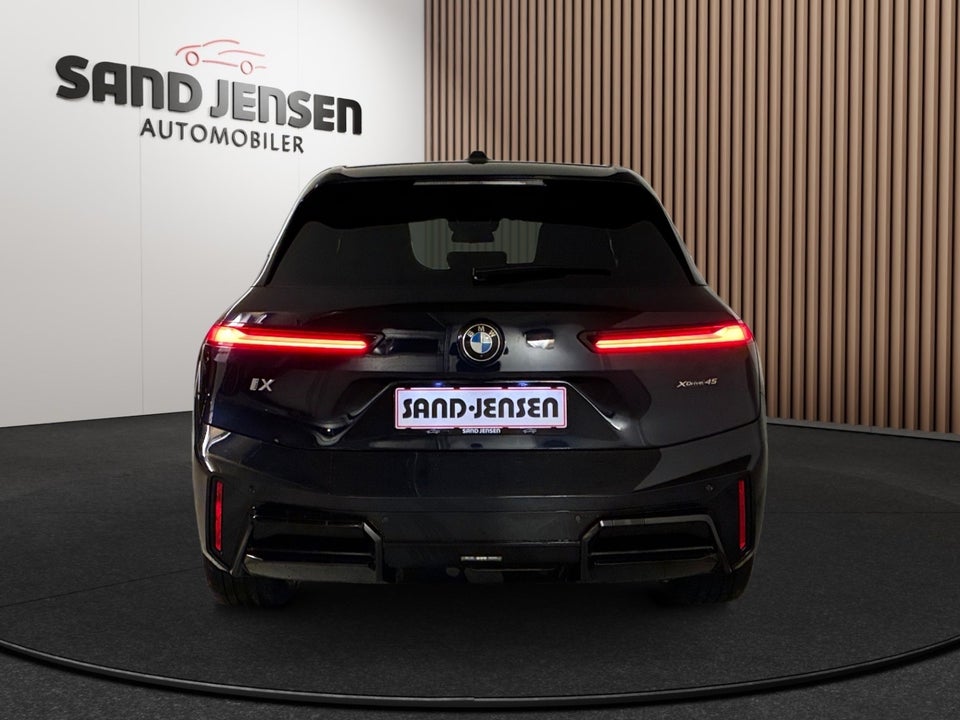 BMW iX xDrive45 M-Sport 5d