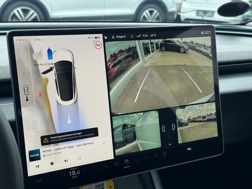 Tesla Model 3 Long Range AWD 4d